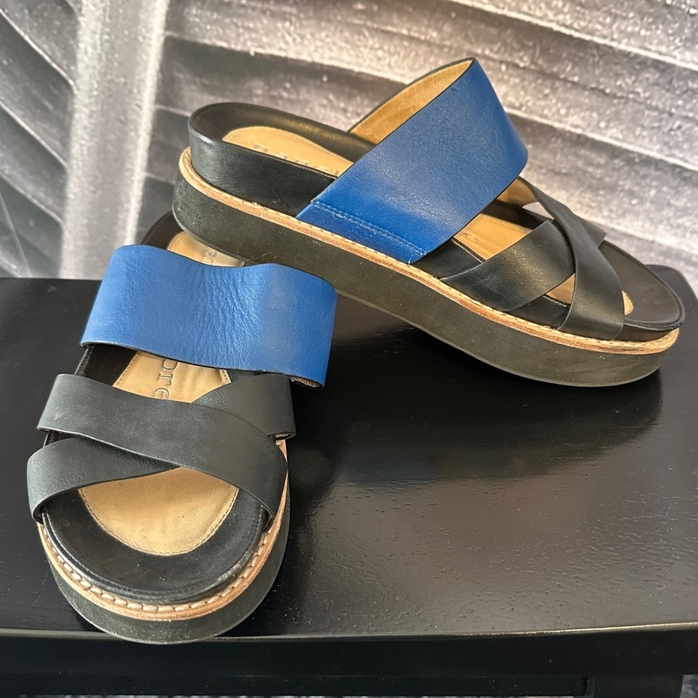 Nanette Lepore 7 Platform Sandals Leather Electric Blue & Black Slip On Slides